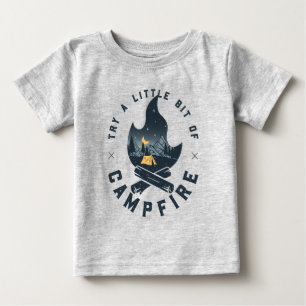 Coola Camping Campper Campfire under stenbergen T Shirt