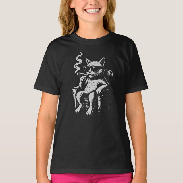 Coola Cat Lounger med Cigar T Shirt (Framsida)
