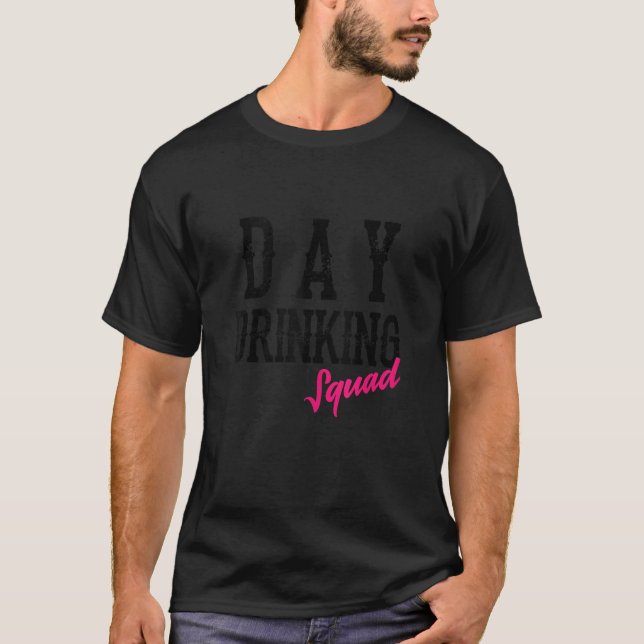 Coola Day Drinking Squad Funny Alcohol Drinker Gro T Shirt (Framsida)