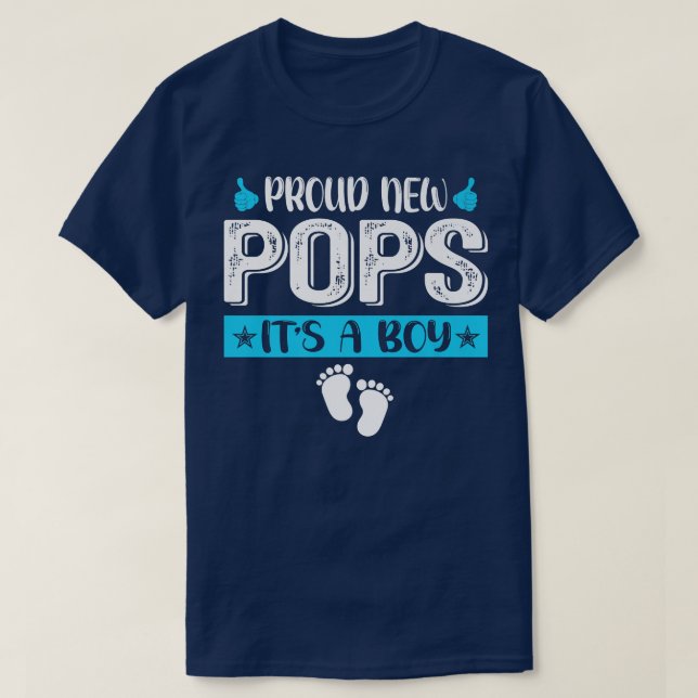 Coola Familjen Proud New Pops Det är en Boy Gender T Shirt (Design framsida)