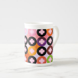 Coola flerfärgade cirklar och Rosa Klöver Benporslin Mugg