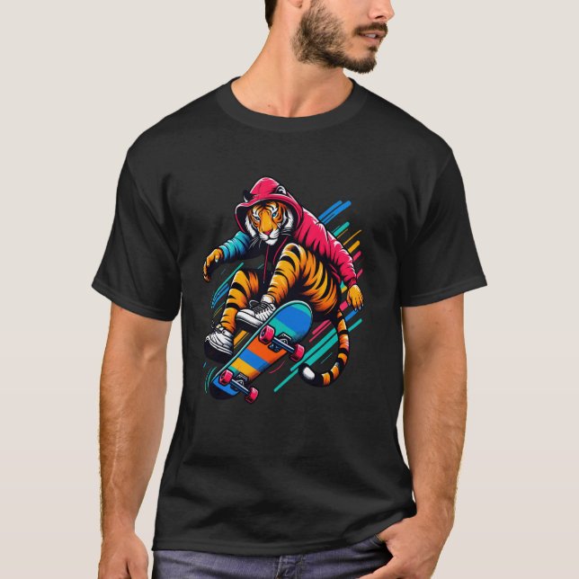 Coola Funky Tiger Skateboarding Illustration Art T Shirt (Framsida)