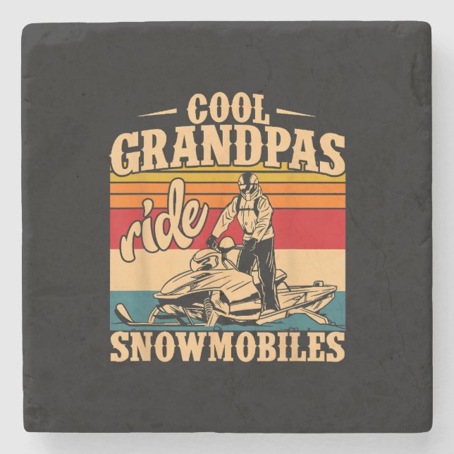 Coola Grandpas rides SnowMobes Snowmobile Snowmob Stenunderlägg (Framsidan)