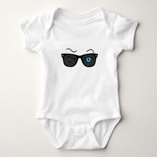 Coola, ikonisk winkS Wayfarer Glasses Black T Shirt