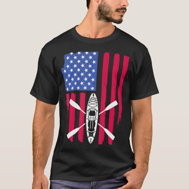 Coola Kayaking for Kayak Fishing USA American Flag T Shirt (Framsida)