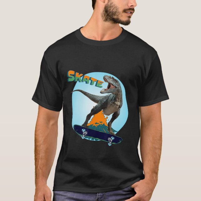 Coola killar skateboard T Rex dinosaur skateboard  Shirt (Framsida)