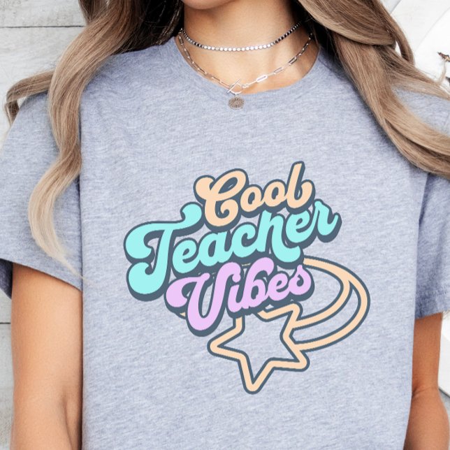 Coola Lärare Vibes Retro Styling Gift T Shirt (Skapare uppladdad)