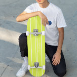 Coola Lime Green White Tävla Rand Monogrammed Mini Skateboard Bräda 18,5 Cm<br><div class="desc">Skapa din egen anpassningsbar, personlig, modernt, coola, snyggt, sommargrönt och vitt tävla rand, typskriptet för elegant i klass, bästa möjliga hårda sten-maple konkurrensformad skateboard-däck. Om du vill anpassa skriver du bara in ditt namn / monogram / initialer. När du lägger till/utformar kan du se en förhandsvisning av hur du skapar,...</div>