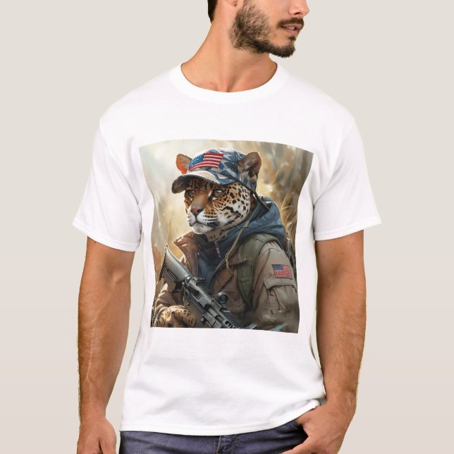 Coola MAGA Big Cat med Gun & Camouflage JAGUAR T Shirt (Framsida)