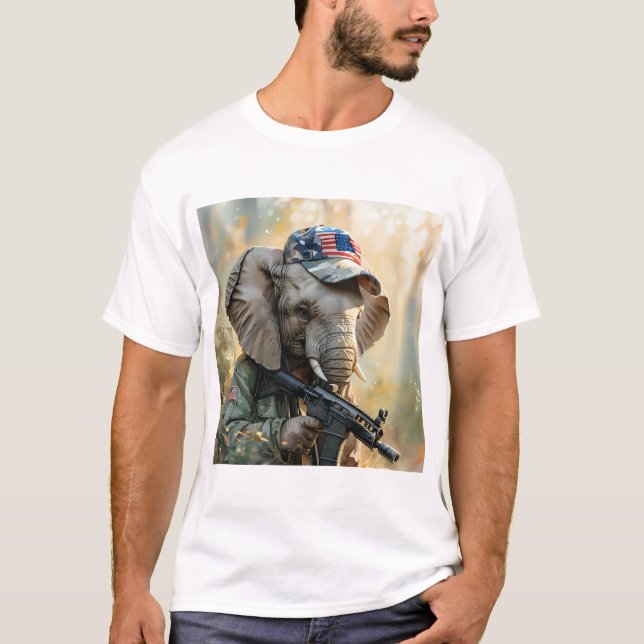 Coola MAGA Elephant med Gun & Camouflage AMERICA T Shirt (Framsida)