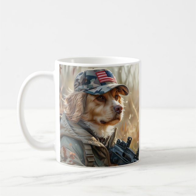 Coola MAGA-Hund med Gun och kamouflage Cute-valp Kaffemugg (Vänster)