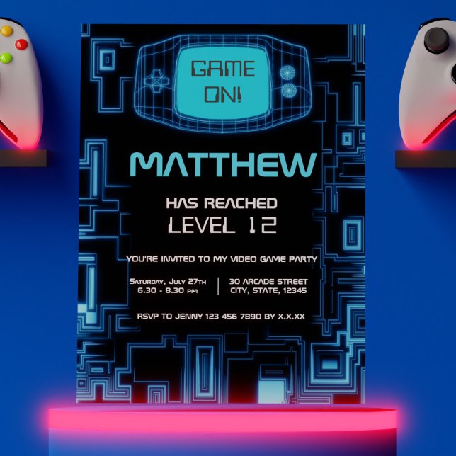 Coola Modern Navy Blue Black Tonåring videospel Pa Inbjudningar (Cool Modern Navy Blue Black Teen Video Game Night Invitation)