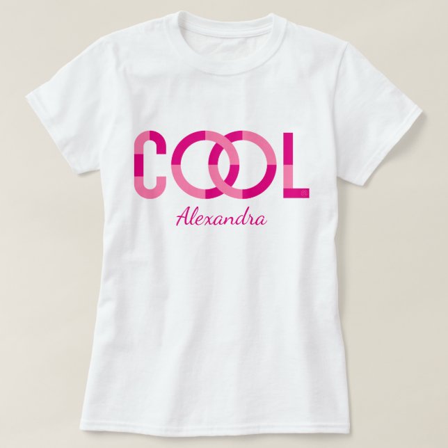 Coola | Modern Rosa Typografi Namn Personlig T Shirt (Design framsida)