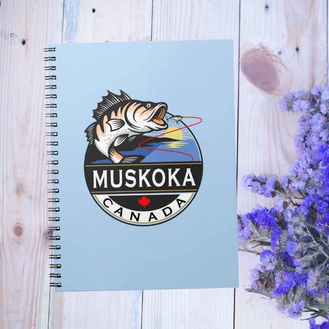 Coola Muskoka Kanada Fiske utomhus Vapensköld Anteckningsbok (Skapare uppladdad)
