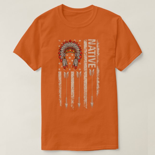 Coola Native American Feather Arrow Flagga Headdre T Shirt (Design framsida)