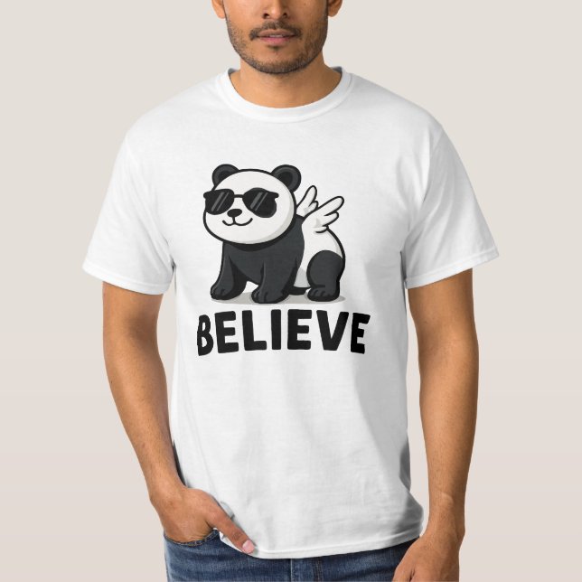 Coola Panda med solglasögon tror på motivation T Shirt (Framsida)