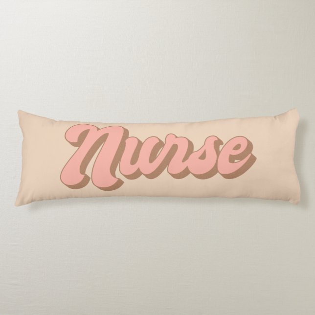 Coola Retro Nurse Pillow | Nurse Gift Kroppskudde (Framsidan)