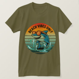 Coola Retro Shark with Sunglasses - Beach Vibes En T Shirt