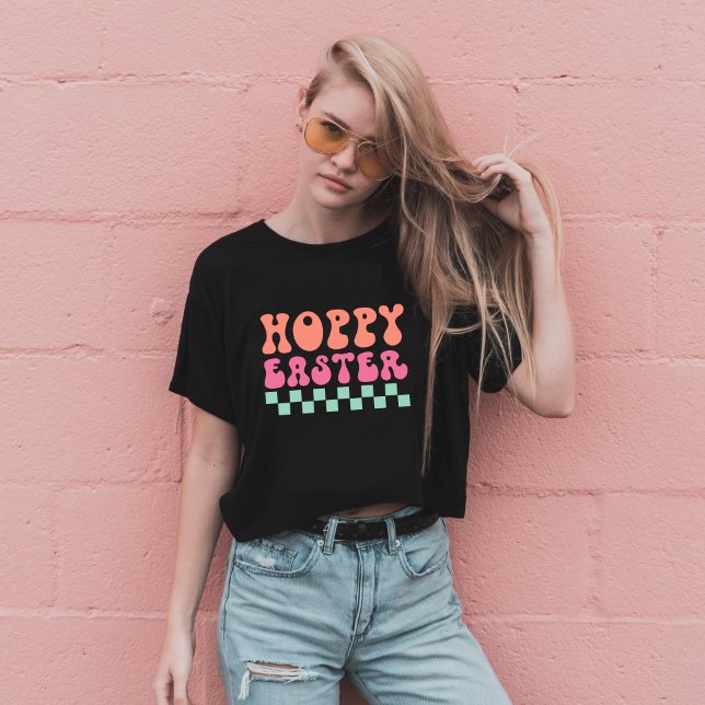 Coola Retro-typografi Hoppy Påsk T Shirt (Skapare uppladdad)
