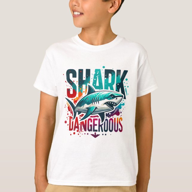 Coola Shark Kids T-Shir - Dive in i Stil och Comfo T Shirt (Framsida)