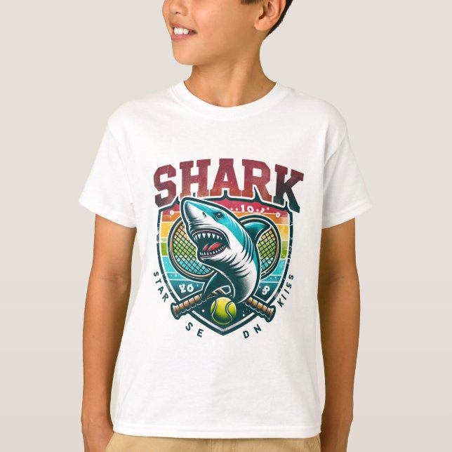 Coola Shark Kids T-Shirt - Dive in i Stil (Framsida)