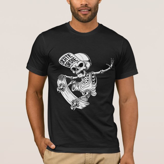 Coola Skater Skeleton - Grunge & Emo Streetwear T Shirt (Framsida)