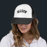 Coola Snyggt för Trendiget Namn uppströms nedtill Keps<br><div class="desc">Vänd huvudet med det här trendiget upp och ned namn truckerkeps! Coola och snyggt, anpassad design är perfekt för att visa din unika vibe. Anpassa den med text för att göra den helt till din! *Om din stad namn är längre än det här och inte får plats ska du "Redigera...</div>