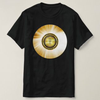 Coola t skjortor med formgivning på dem shirt