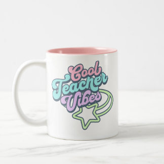 Coola Teacher Vibes Retro Styling Gift Grönt Två-Tonad Mugg