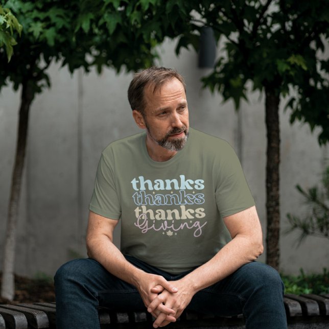 Coola Tones Thanksgiving Retro Typography T Shirt (Skapare uppladdad)