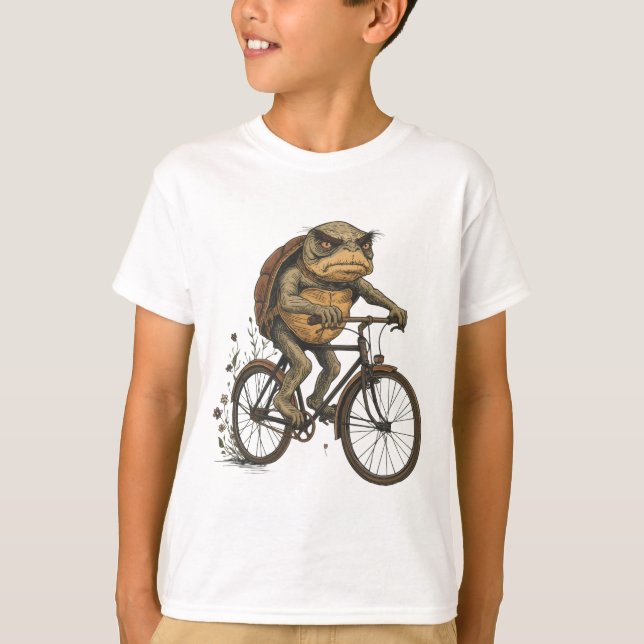 Coola Turtle on a Bicycle - Quirky Art Design T Shirt (Framsida)