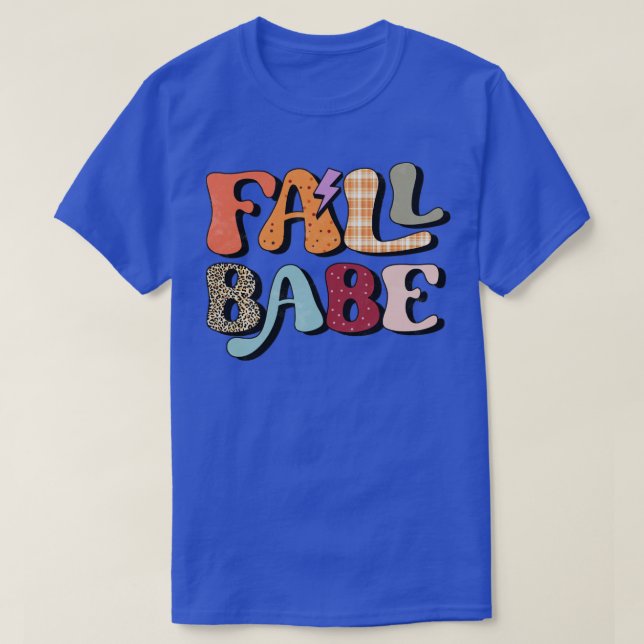 Coolan Fall Babe Autumn Girly Womens Gifts T Shirt (Design framsida)