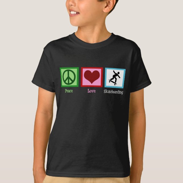 Coolan Kids i Peace Kärlek Skateboarding T-shirt (Framsida)