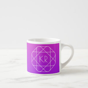 Coolans geometriska monogram   Lila av Magenta Vio Espressomugg