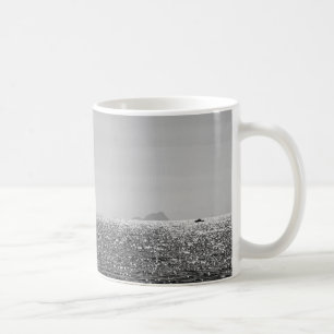 Coolans moderna foto av segelbåt under sommaren kaffemugg