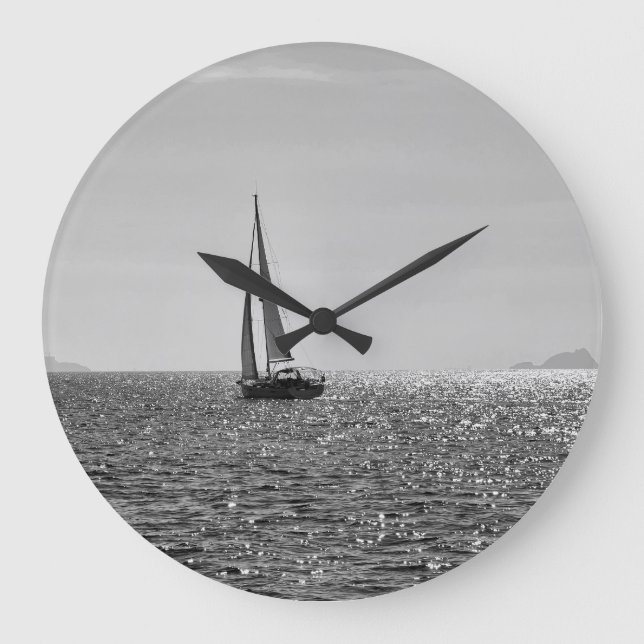 Coolans moderna foto av segelbåt under sommaren stor klocka (Framsida)