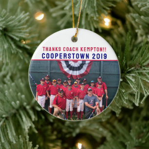 Cooperstown Tränarpresent Lagfoto Vecka Höjdpunkte Julgransprydnad Keramik