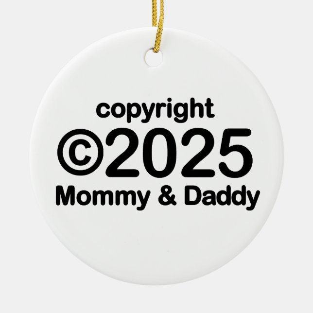 Copyright 2022 Mamma och Pappa Ceramic Ornament (Framsidan)