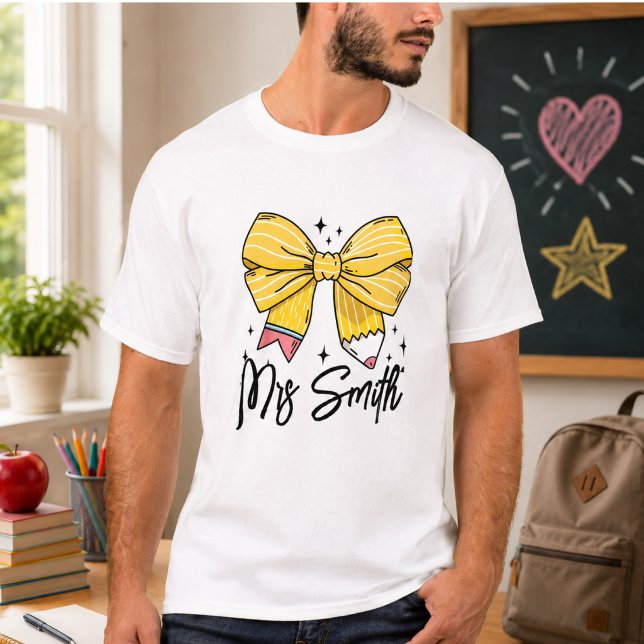 Coquette Anpassat Namn Tillbaka Till Skolan T Shirt (Back to School Coquette Custom Name T-Shirt)