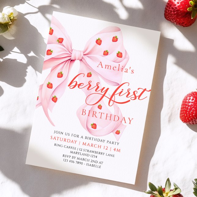 Coquette Berry First Birthday Strawberry Invatio Inbjudningar (Skapare uppladdad)