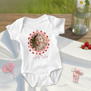 Coquette Berry Första Födelsedag Röd Gingham Foto T Shirt