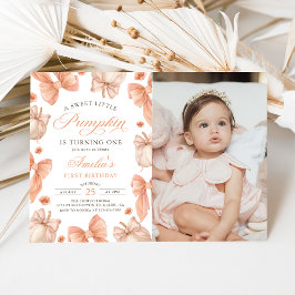 Coquette Bow Little Pumpkin Birthday Photo Inbjudningar