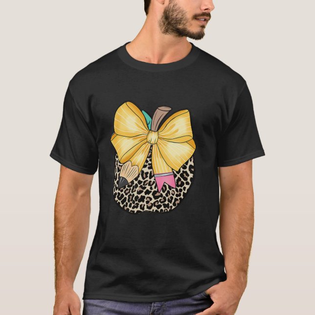 Coquette Bow Pencil Back to school Första DAGSSKIF T Shirt (Framsida)