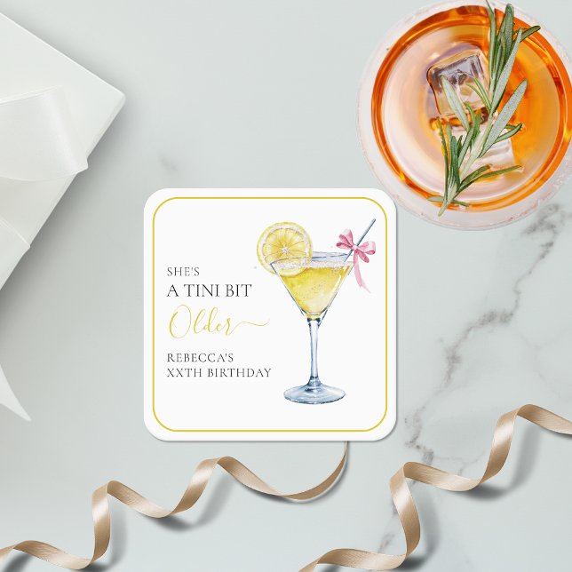 Coquette Citron Cocktail En Tini Bit Äldre Födelse Underlägg Papper Kvadrat (Skapare uppladdad)