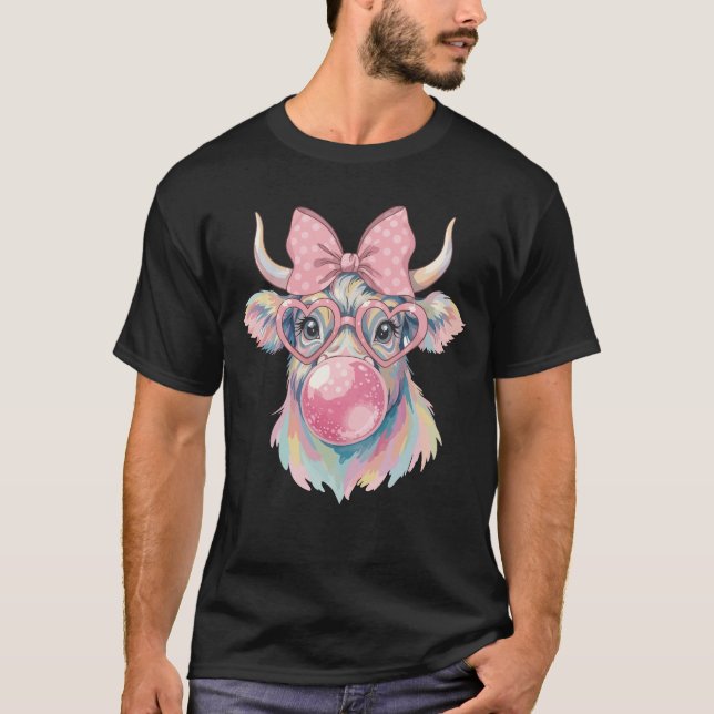 Coquette Highland Cow Bubblegum T Shirt (Framsida)