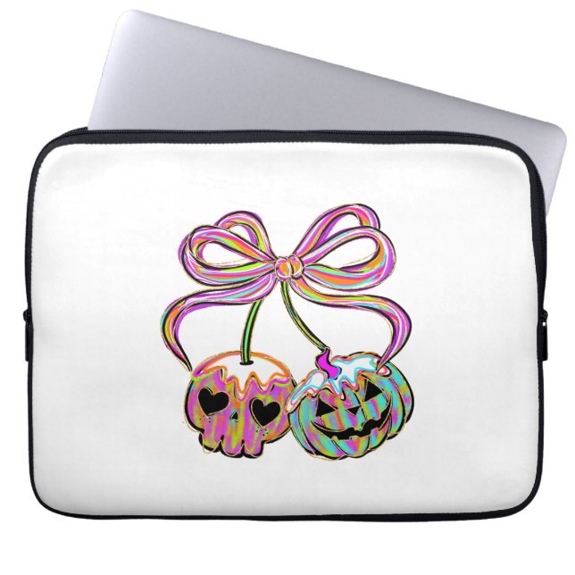 Coquette Pumpkin Cherries Halloween Laptop Fodral (Framsidan)