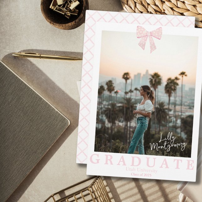 Coquette Rosa Vit Båge Examen Annonsering Inbjudningar (Skapare uppladdad)