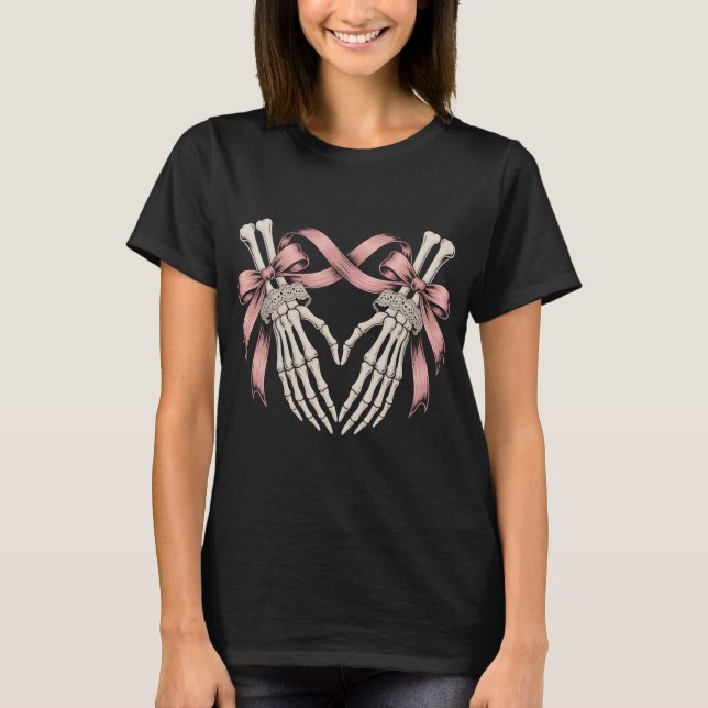 Coquette Skeleton Hands Heart Pink Bows Pastel Got T Shirt (Framsida)