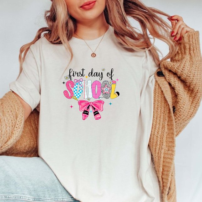 Coquettish first day of school T-shirt  (Skapare uppladdad)