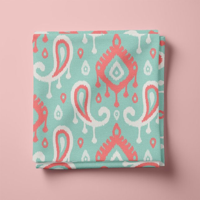 Coral Aqua och Mint Ikat Paisley Tyg (Skapare uppladdad)